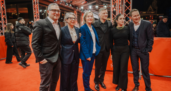 Reto Schaerli (producer), Petra Volpe (director), Judith Kaufmann (cinematography), Hansjörg Weissbrich (editing), Emilie Levienaise-Farrouch (composer), Lukas Hobi (producer) on the Red Carpet at the world premiere. © Mario Heller